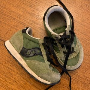 Saucony toddler size 5